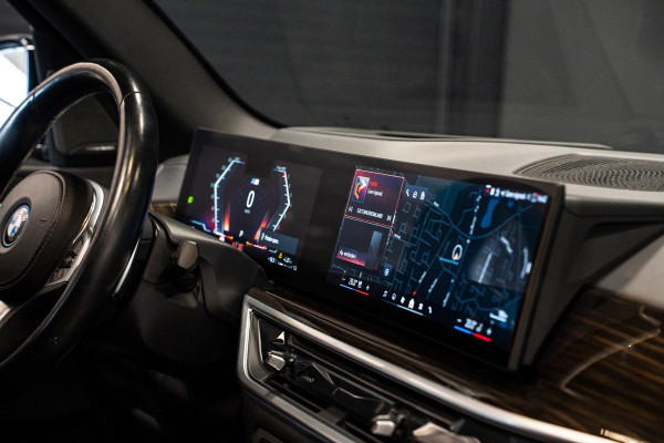 BMW X5 xDrive50e *M-Sport Pro / Harman Kardon / Panorama (Sky Lounge) / Keyless Entry / Surround View*