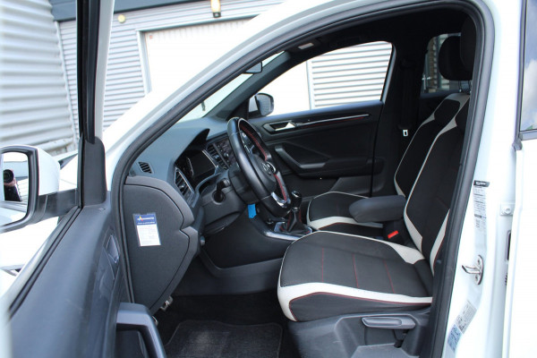 Volkswagen T-Roc 1.0 TSI 116pk Sport NL-Auto NAP