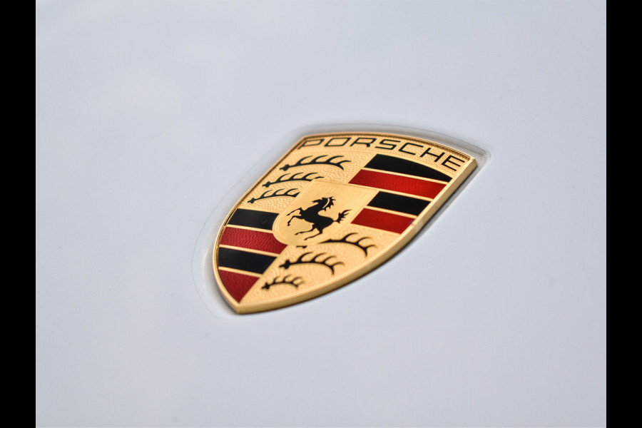 Porsche 911 Cabrio 3.0 Carrera 4 S | NL-AUTO | SPORT DESIGN PACK | 4-WHEEL BESTURING | LIFT SYSTEEM | SPORT CHRONO | 18-WEGS MEMORY SEATS |