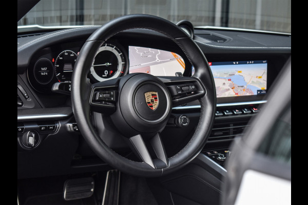 Porsche 911 Cabrio 3.0 Carrera 4 S | NL-AUTO | SPORT DESIGN PACK | 4-WHEEL BESTURING | LIFT SYSTEEM | SPORT CHRONO | 18-WEGS MEMORY SEATS |