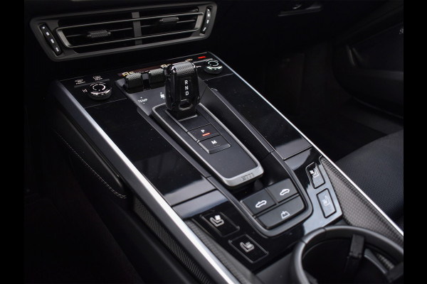 Porsche 911 Cabrio 3.0 Carrera 4 S | NL-AUTO | SPORT DESIGN PACK | 4-WHEEL BESTURING | LIFT SYSTEEM | SPORT CHRONO | 18-WEGS MEMORY SEATS |