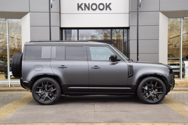 Land Rover Defender 110 P300e 110 S | Panorama | Urban 22''