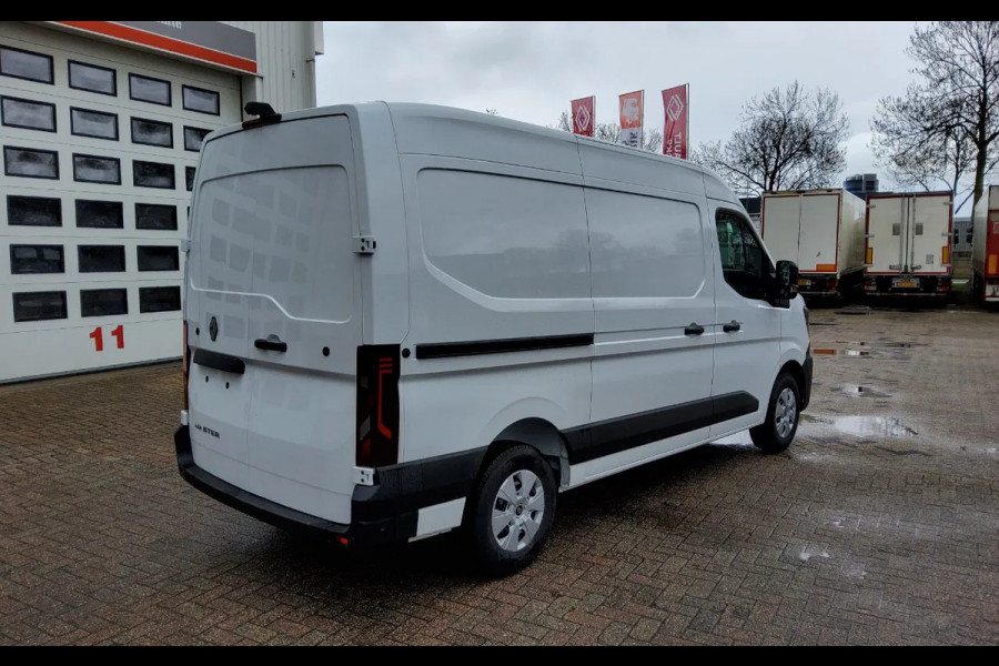 Renault Master 150.35 EURO 6 L2H2 GESLOTEN - 208 - BPM VRIJ - MC 223351