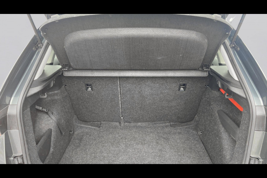 Škoda Kamiq 1.0 TSI 110pk Ambition Navigatie Pdc Carplay Led