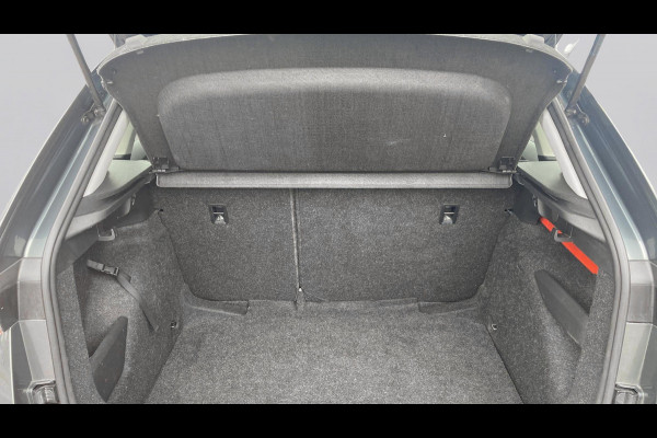 Škoda Kamiq 1.0 TSI 110pk Ambition Navigatie Pdc Carplay Led