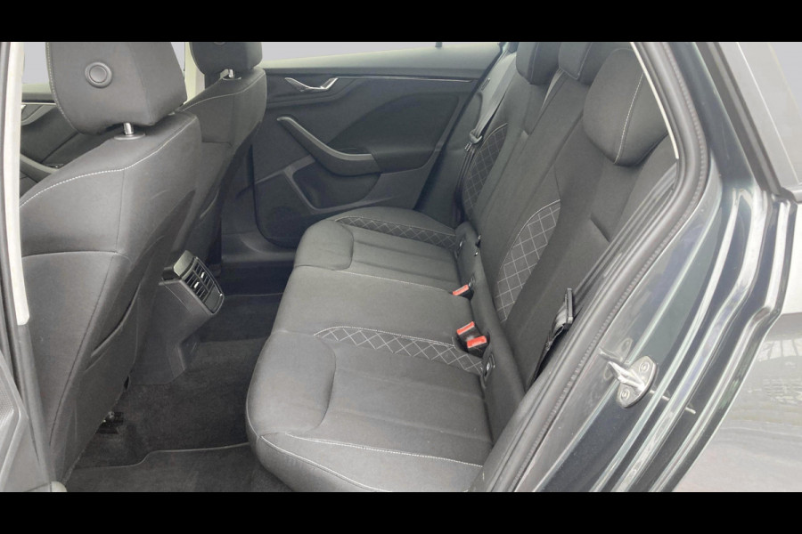 Škoda Kamiq 1.0 TSI 110pk Ambition Navigatie Pdc Carplay Led