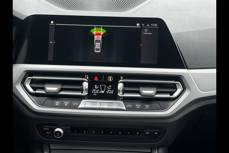 BMW 3 Serie 318i Executive Edition NAVI | CarPlay | LED