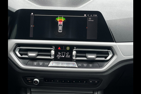 BMW 3 Serie 318i Executive Edition NAVI | CarPlay | LED