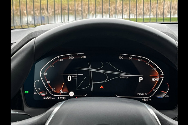 BMW 3 Serie 318i Executive Edition NAVI | CarPlay | LED