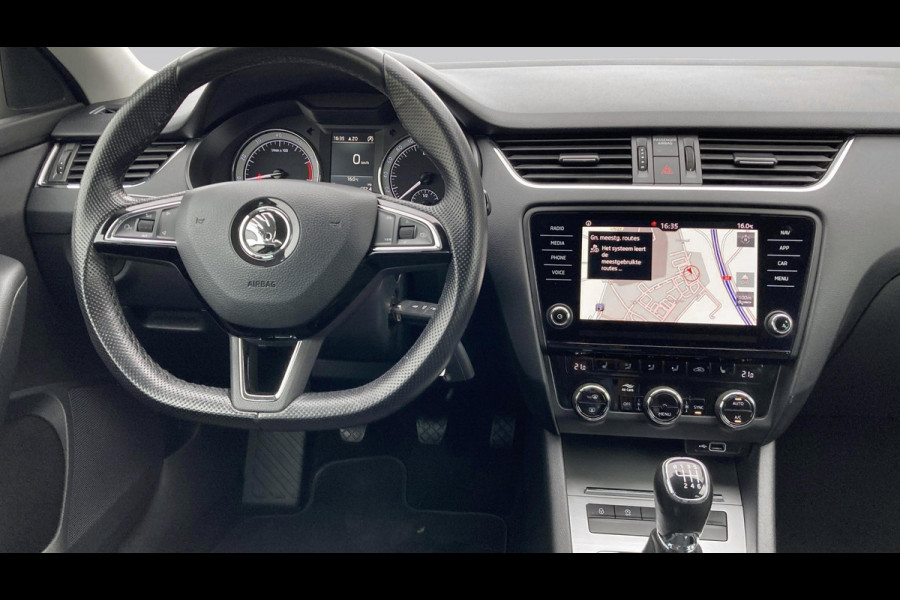 Škoda Octavia Combi 1.0 TSI 115pk Greentech Business Edition Navigatie Carplay Pdc Cruise