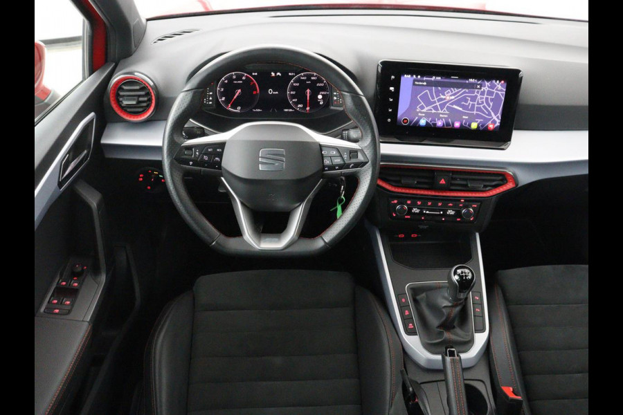 Seat Arona 1.0 TSI FR Business Intense | LED | Stoelverwarming | Camera | Adaptive Cruise | Carplay | DAB