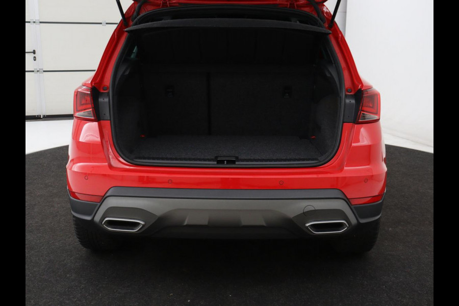 Seat Arona 1.0 TSI FR Business Intense | LED | Stoelverwarming | Camera | Adaptive Cruise | Carplay | DAB