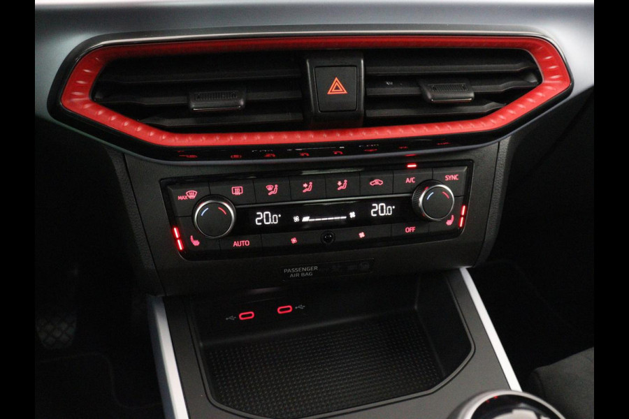 Seat Arona 1.0 TSI FR Business Intense | LED | Stoelverwarming | Camera | Adaptive Cruise | Carplay | DAB
