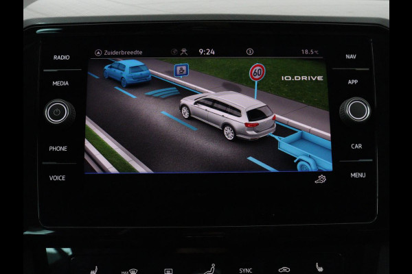 Volkswagen Passat 1.4 TSI PHEV GTE Business | Adaptive Cruise | Stoelverwarming | Trekhaak | Carplay | Massage | Camera