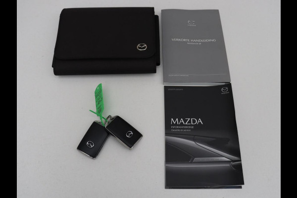 Mazda CX-30 2.0 e-SkyActiv-G M Hybrid Comfort | Leder | Stoel & Stuurverwarming | Adaptive Cruise | Trekhaak | Head-up | Camera