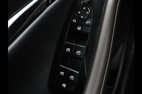 Mazda CX-30 2.0 e-SkyActiv-G M Hybrid Comfort | Leder | Stoel & Stuurverwarming | Adaptive Cruise | Trekhaak | Head-up | Camera