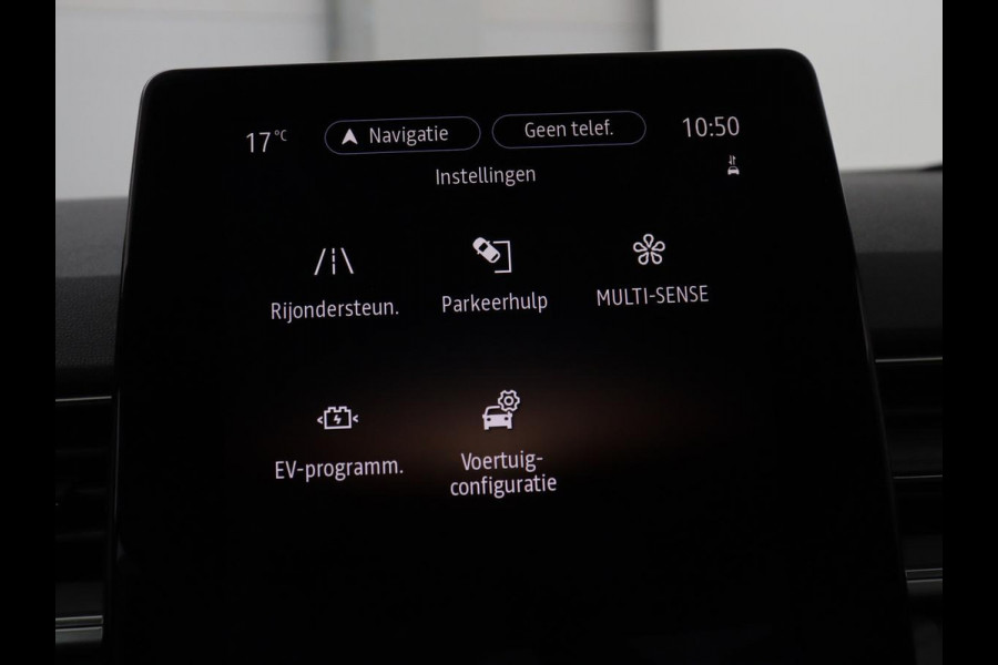 Renault Captur 1.6 E-Tech Plug-in Hybrid 160 Intens | Panoramadak | Cruise Control | Trekhaak | Camera | LED | Navigatie