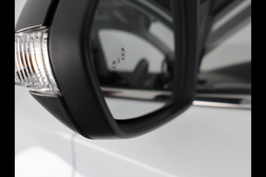 MG Mg Zs EV Luxury 45 kWh Dual Tone | Apple Carplay & AndroidAUTO | Stoelverwarming | Camera |