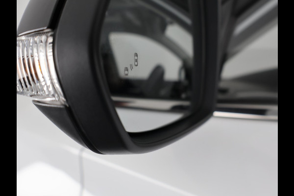 MG Mg Zs EV Luxury 45 kWh Dual Tone | Apple Carplay & AndroidAUTO | Stoelverwarming | Camera |