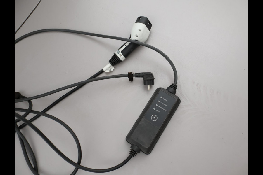 Mercedes-Benz C-Klasse Estate 300e 320 PK PLUG-IN - AMG NIGHT + BURMESTER | LUCHTVERING | PANORAMA | DISTRONIC+ | SFEERVERL.