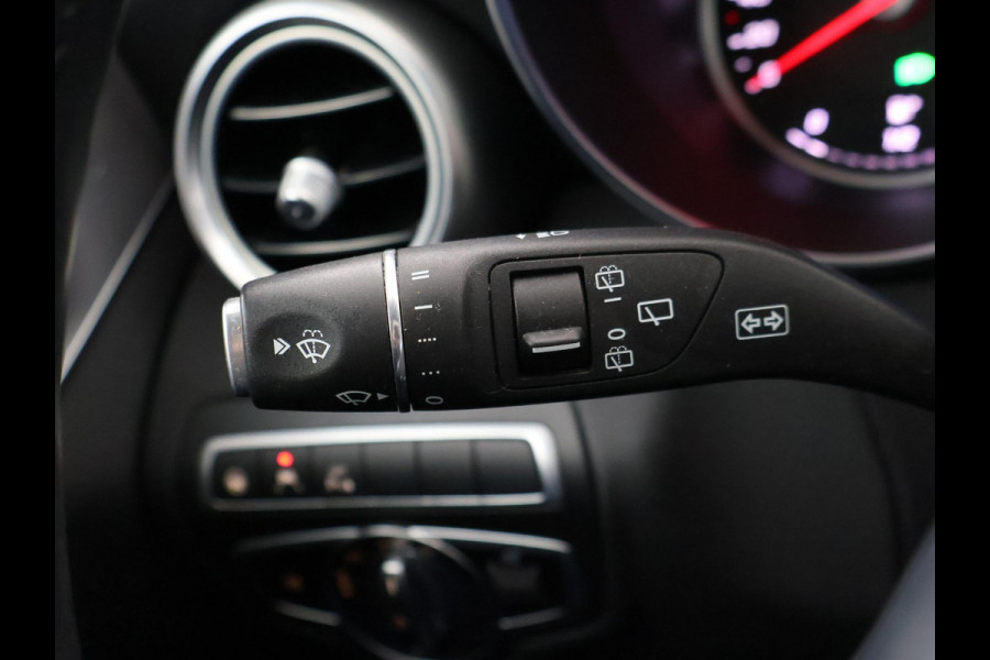 Mercedes-Benz C-Klasse Estate 300e 320 PK PLUG-IN - AMG NIGHT + BURMESTER | LUCHTVERING | PANORAMA | DISTRONIC+ | SFEERVERL.