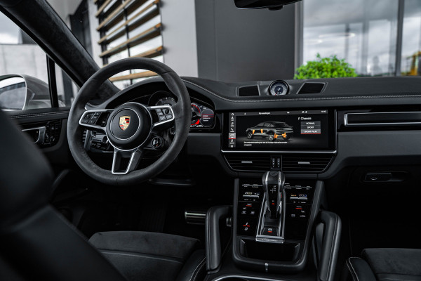 Porsche Cayenne Coupé 4.0 GTS - Sport Chrono | Panorama | Bose | Luchtvering