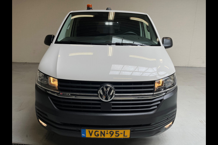 Volkswagen Transporter 4MOTION 4x4 AUTOMAAT Servicewagen 2.0 TDI 150PK euro6 L2H1, Inrichting, V230, Trekhaak, RIJKLAARPRIJS!