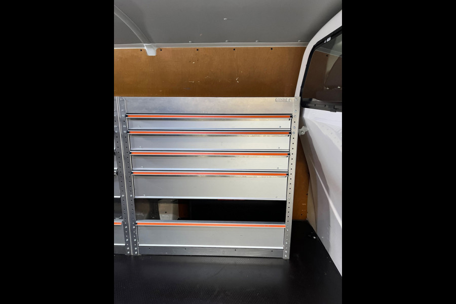 Volkswagen Transporter 4MOTION 4x4 AUTOMAAT Servicewagen 2.0 TDI 150PK euro6 L2H1, Inrichting, V230, Trekhaak, RIJKLAARPRIJS!