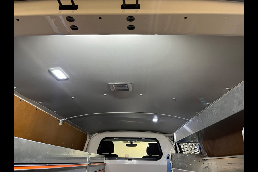 Volkswagen Transporter 4MOTION 4x4 AUTOMAAT Servicewagen 2.0 TDI 150PK euro6 L2H1, Inrichting, V230, Trekhaak, RIJKLAARPRIJS!