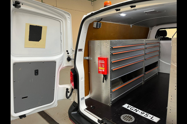 Volkswagen Transporter 4MOTION 4x4 AUTOMAAT Servicewagen 2.0 TDI 150PK euro6 L2H1, Inrichting, V230, Trekhaak, RIJKLAARPRIJS!