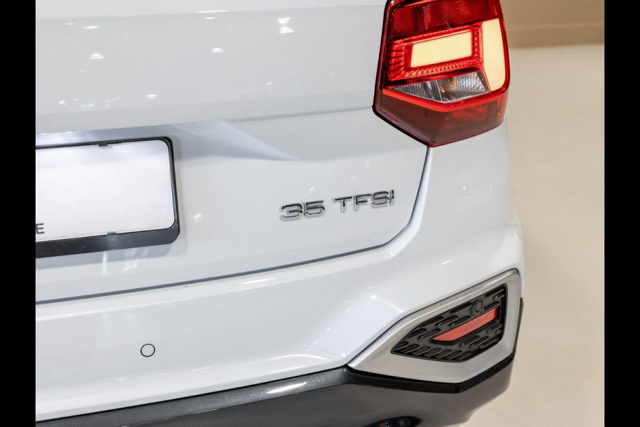 Audi Q2 35 TFSI Advanced edition / 150pk / Stoelverwarming / Adaptieve cruise control / Elektrische achterklep /