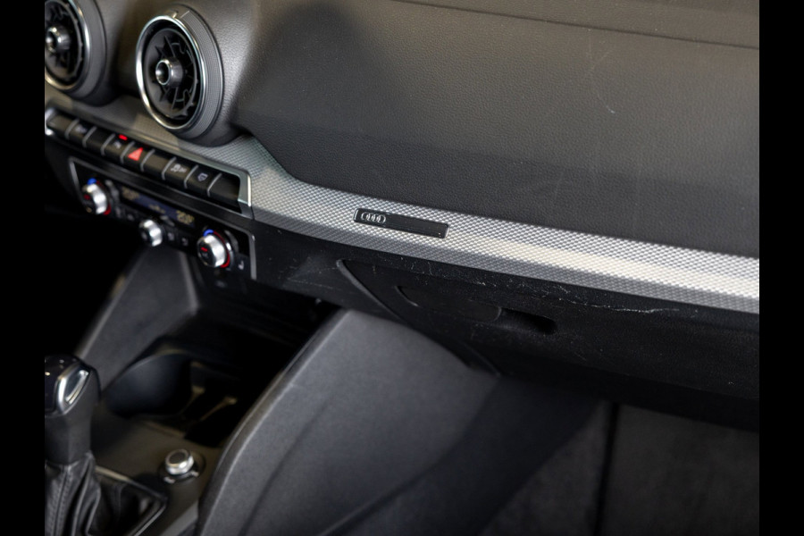 Audi Q2 35 TFSI Advanced edition / 150pk / Stoelverwarming / Adaptieve cruise control / Elektrische achterklep /