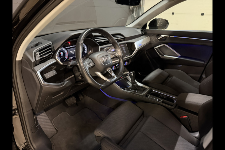 Audi Q3 35 TFSI Advanced | Panoramadak | Elektr. trekhaak | Sfeerverlichting | B&O | Camera | Full LED | Carplay