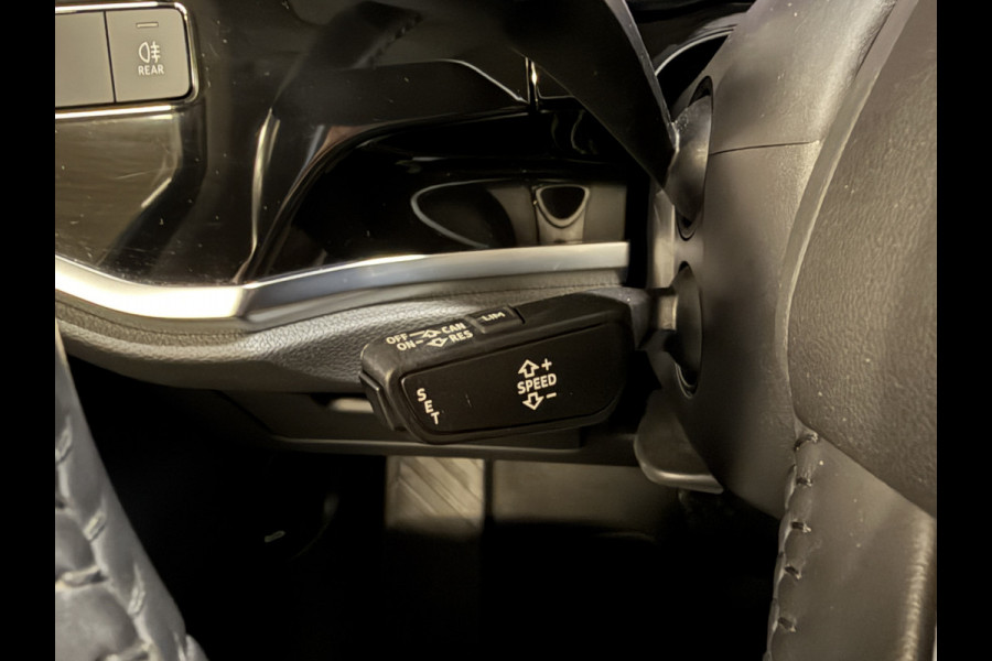 Audi Q3 35 TFSI Advanced | Panoramadak | Elektr. trekhaak | Sfeerverlichting | B&O | Camera | Full LED | Carplay