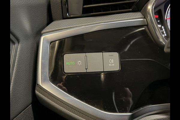Audi Q3 35 TFSI Advanced | Panoramadak | Elektr. trekhaak | Sfeerverlichting | B&O | Camera | Full LED | Carplay