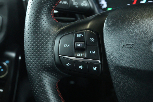 Ford Fiesta 1.0 EcoBoost ST-Line (TREKHAAK, STOEL/STUUR VERWARMING, CAMERA, LANE-ASSIST, CRUISE CONTROL)