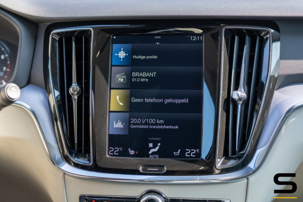 Volvo V60 2.0 T5 Momentum|NAP|Rdesign|Leder|Cam|Stoelverwarm