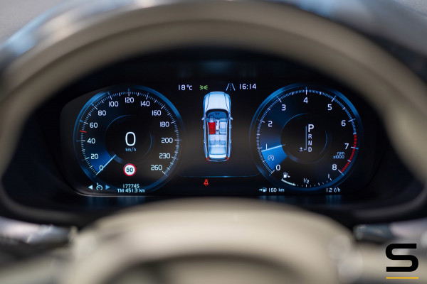 Volvo V60 2.0 T5 Momentum|NAP|Rdesign|Leder|Cam|Stoelverwarm