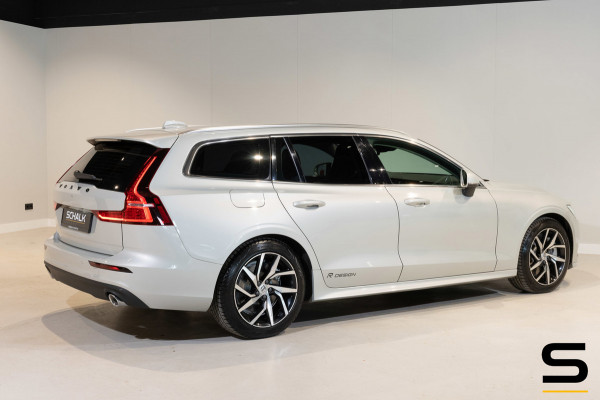 Volvo V60 2.0 T5 Momentum|NAP|Rdesign|Leder|Cam|Stoelverwarm