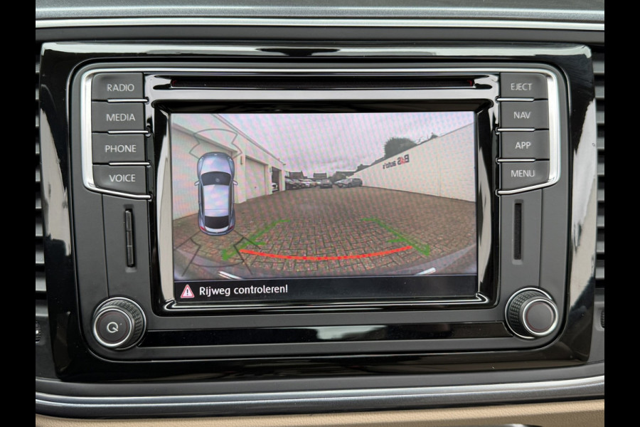 Volkswagen Beetle 1.4 TSI Sport Panorama Pdc Navi Leder Stoelverwarming Cruise Premium Audio Dab+