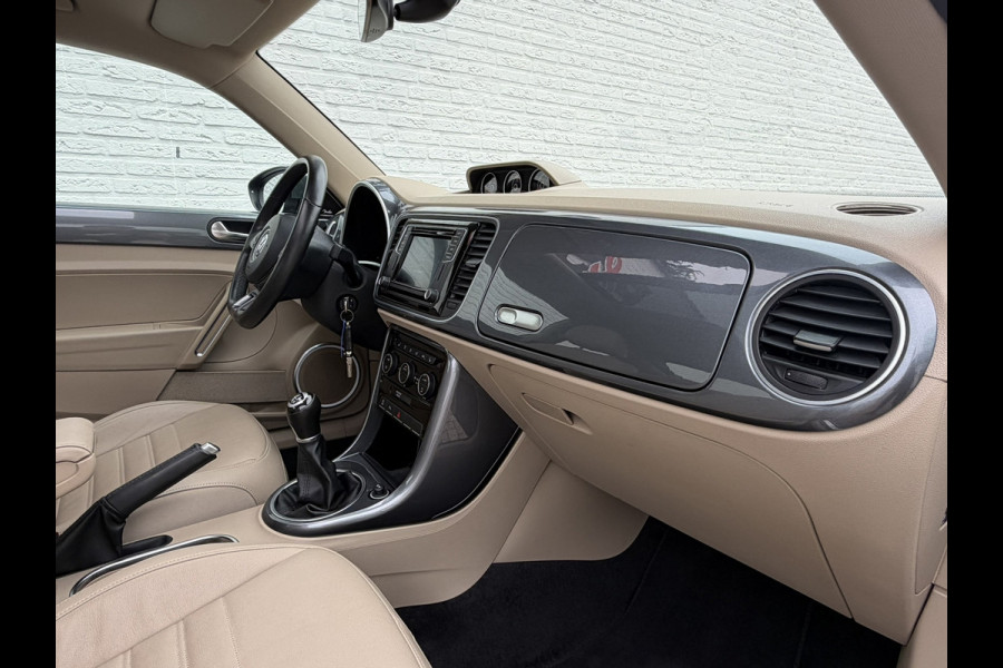 Volkswagen Beetle 1.4 TSI Sport Panorama Pdc Navi Leder Stoelverwarming Cruise Premium Audio Dab+