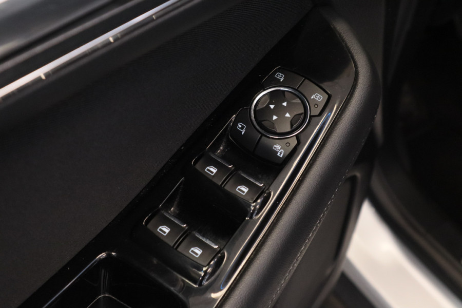 Ford S-Max 1.5 Titanium 7p. Cruise/Climate Navi PDC Elekt. Stoelen NAP