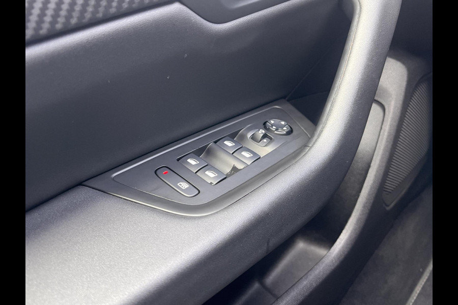 Peugeot 508 SW 1.2 PureTech Blue Lease Allure | verwarmde voorstoelen | Cruise Control | Climate Control | Trekhaak