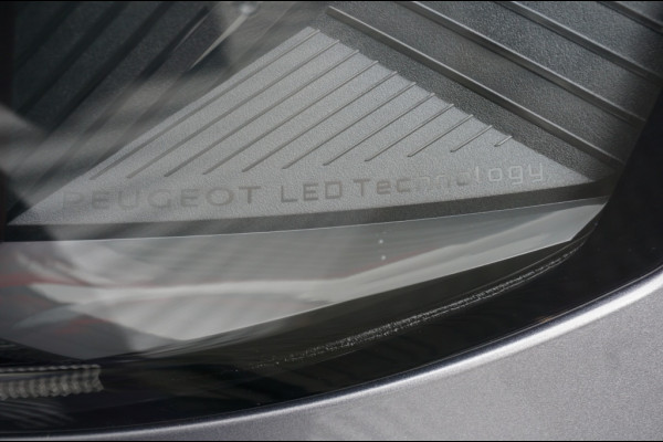 Peugeot 3008 195PK PHEV Allure AUT. | CAMERA | EL CLIMATE | NAVI | SUPER LUXE