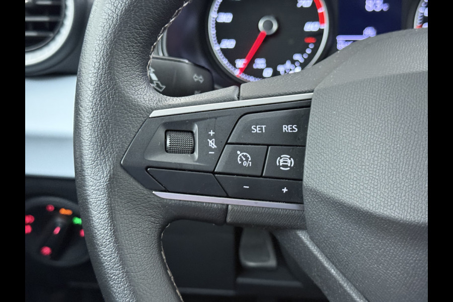 Seat Arona 1.0TSI NWE Model Two-Tone Navi* Draadloos-Apple Carplay Android PDC Cruise Control ECC Style Lmv Privacy Glas Regen-Lichtsensor Isofix DAB Bluetooth Led 1e Eigenaar Origineel Nederlandse Auto