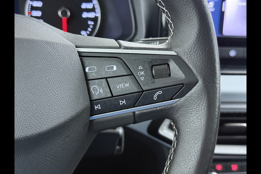 Seat Arona 1.0TSI NWE Model Two-Tone Navi* Draadloos-Apple Carplay Android PDC Cruise Control ECC Style Lmv Privacy Glas Regen-Lichtsensor Isofix DAB Bluetooth Led 1e Eigenaar Origineel Nederlandse Auto