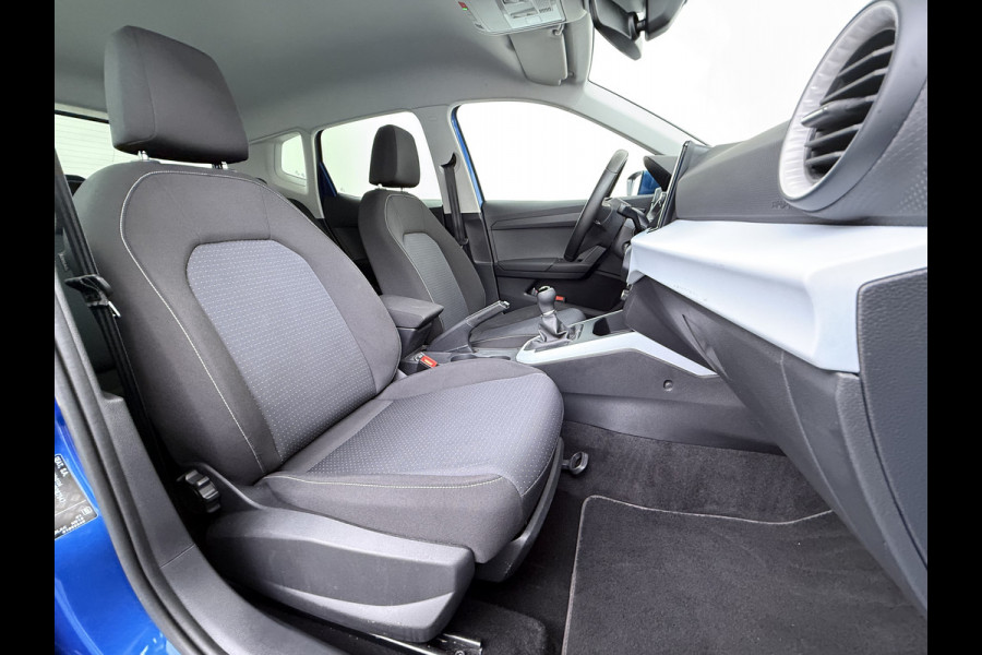 Seat Arona 1.0TSI NWE Model Two-Tone Navi* Draadloos-Apple Carplay Android PDC Cruise Control ECC Style Lmv Privacy Glas Regen-Lichtsensor Isofix DAB Bluetooth Led 1e Eigenaar Origineel Nederlandse Auto