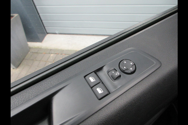 Opel Vivaro Electric L3 75kWh Glasresteel, Glasauto, Glaswagen.