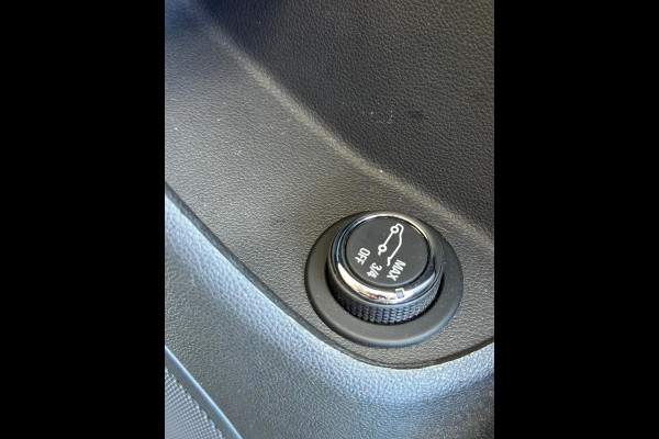 Opel Insignia SPORTS TOURER 1.5 Turbo Business Executive Camera! Stoelverw! LED!