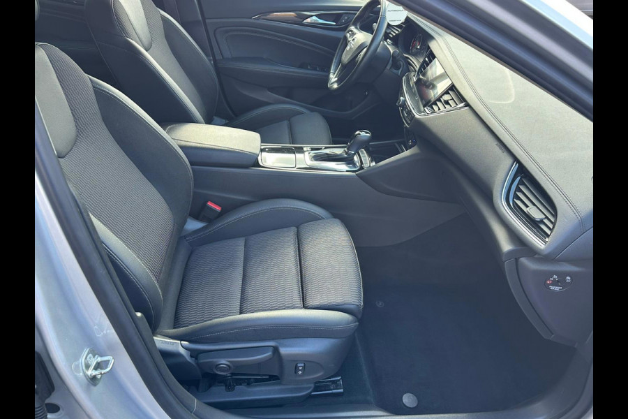 Opel Insignia SPORTS TOURER 1.5 Turbo Business Executive Camera! Stoelverw! LED!